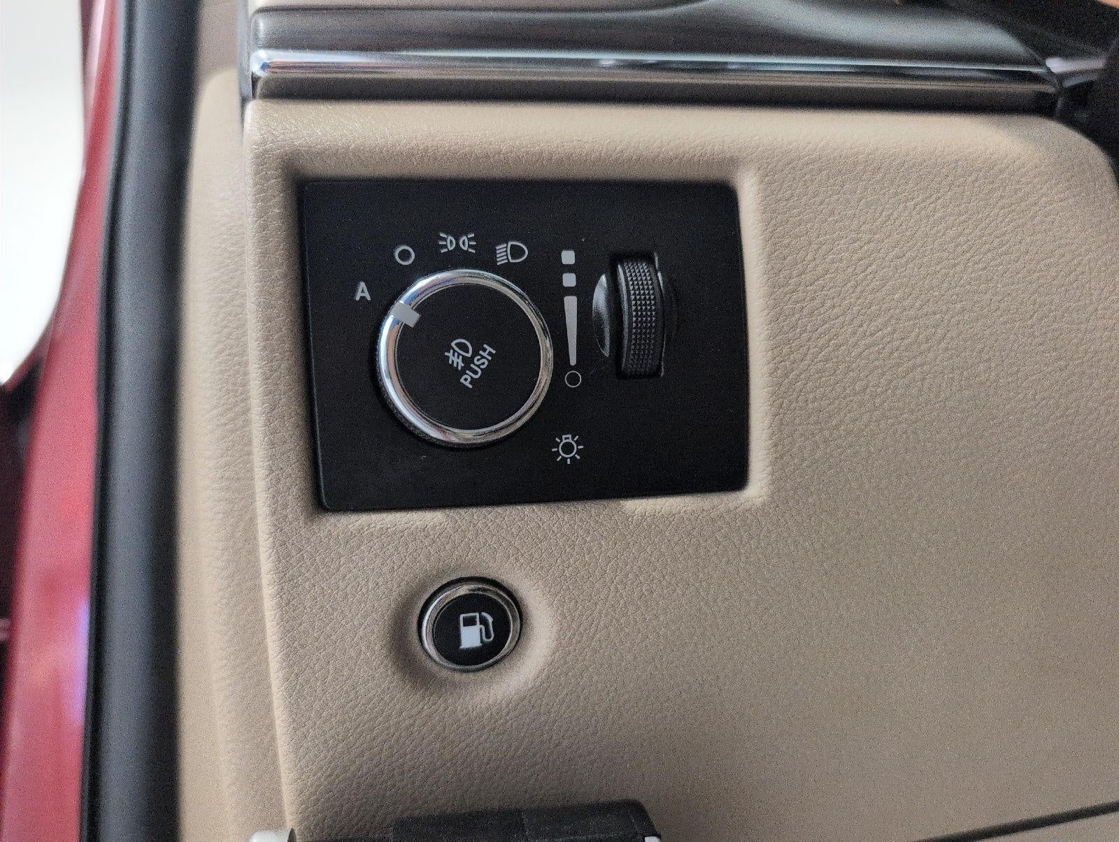 2014 Jeep Grand Cherokee 4WD 4dr Overland