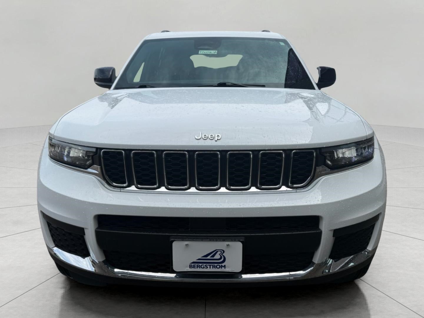 2025 Jeep Grand Cherokee Laredo 4x4