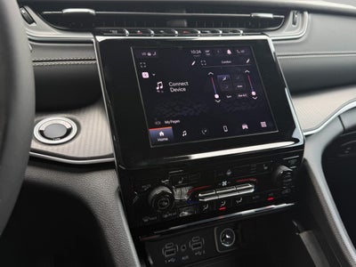 2025 Jeep Grand Cherokee Laredo 4x4