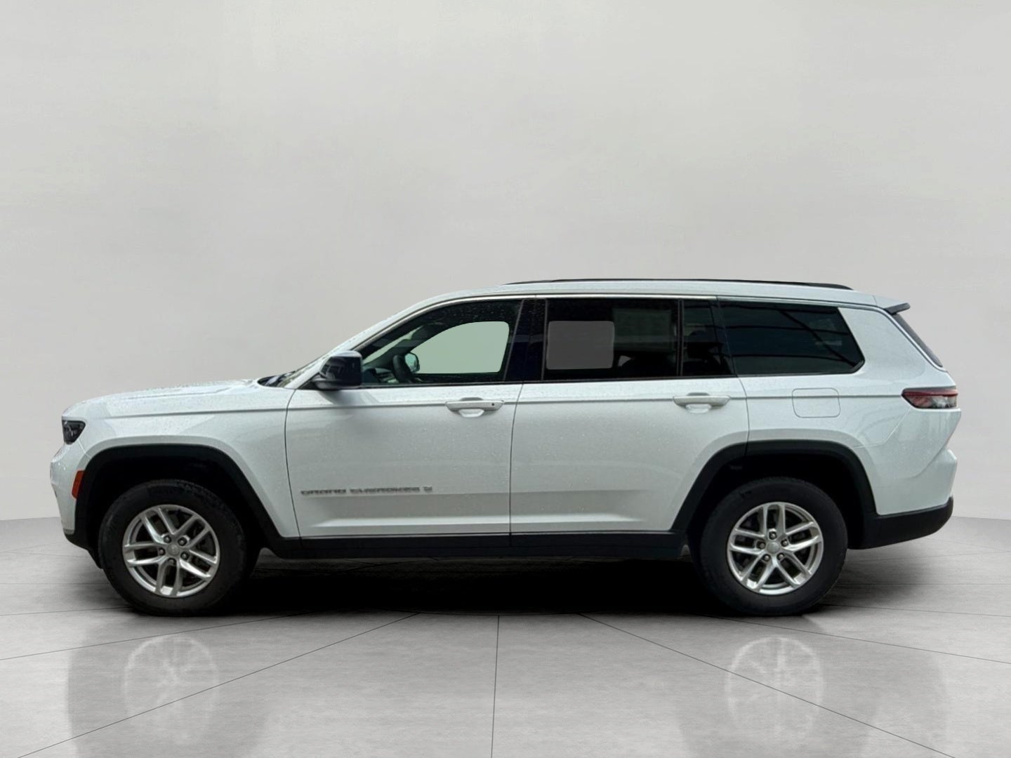 2025 Jeep Grand Cherokee Laredo 4x4