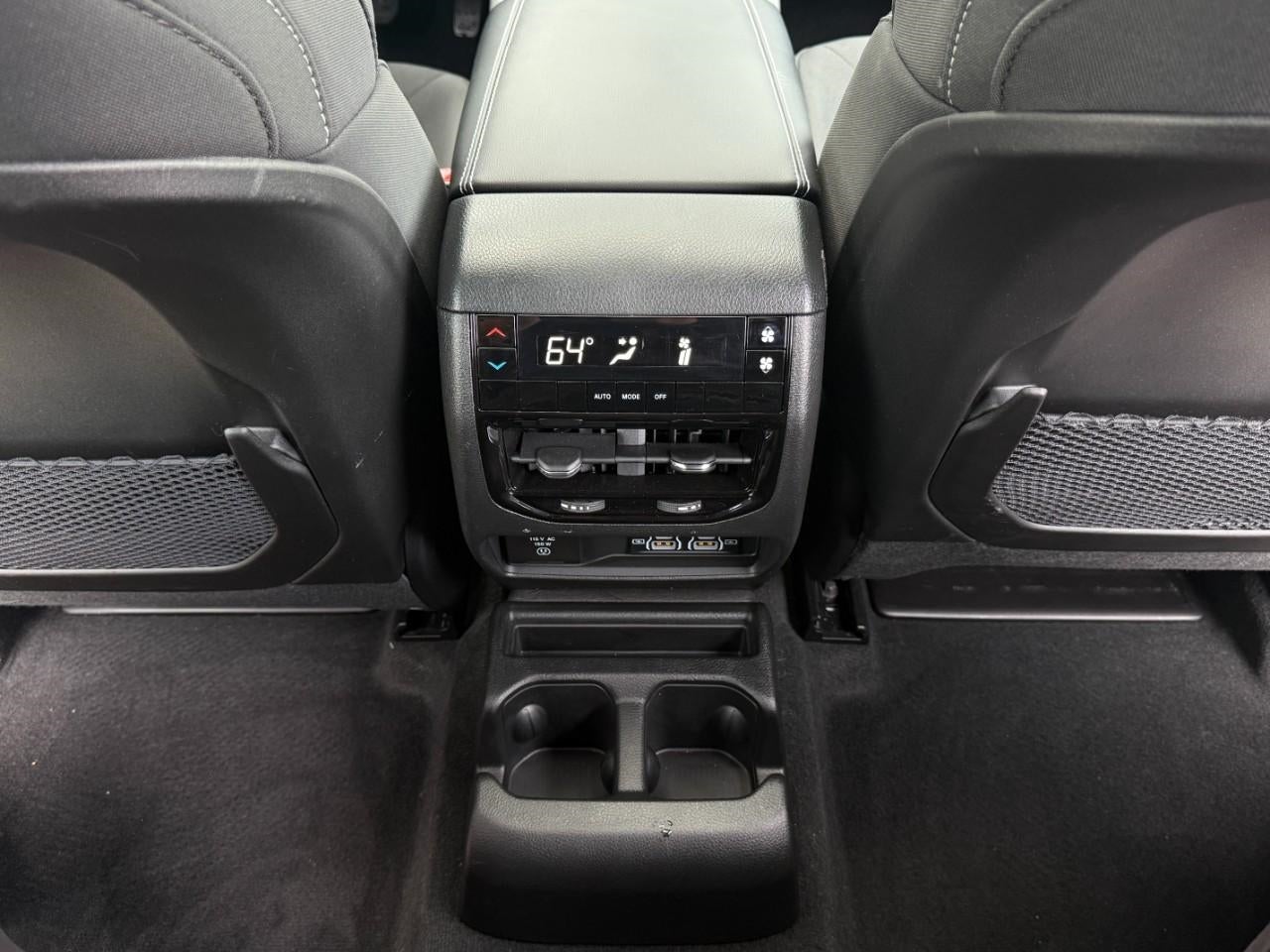 2025 Jeep Grand Cherokee Laredo 4x4