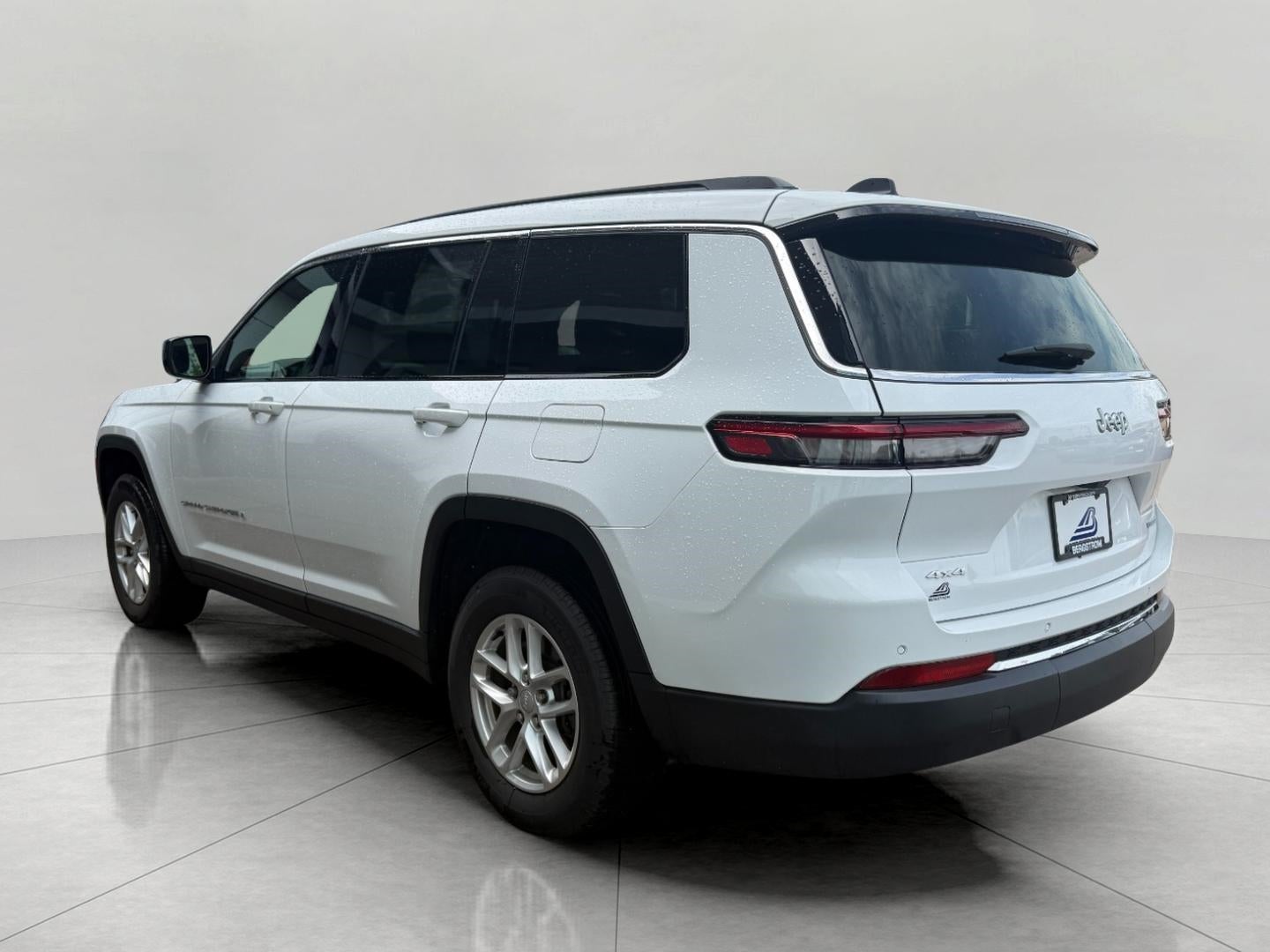 2025 Jeep Grand Cherokee Laredo 4x4