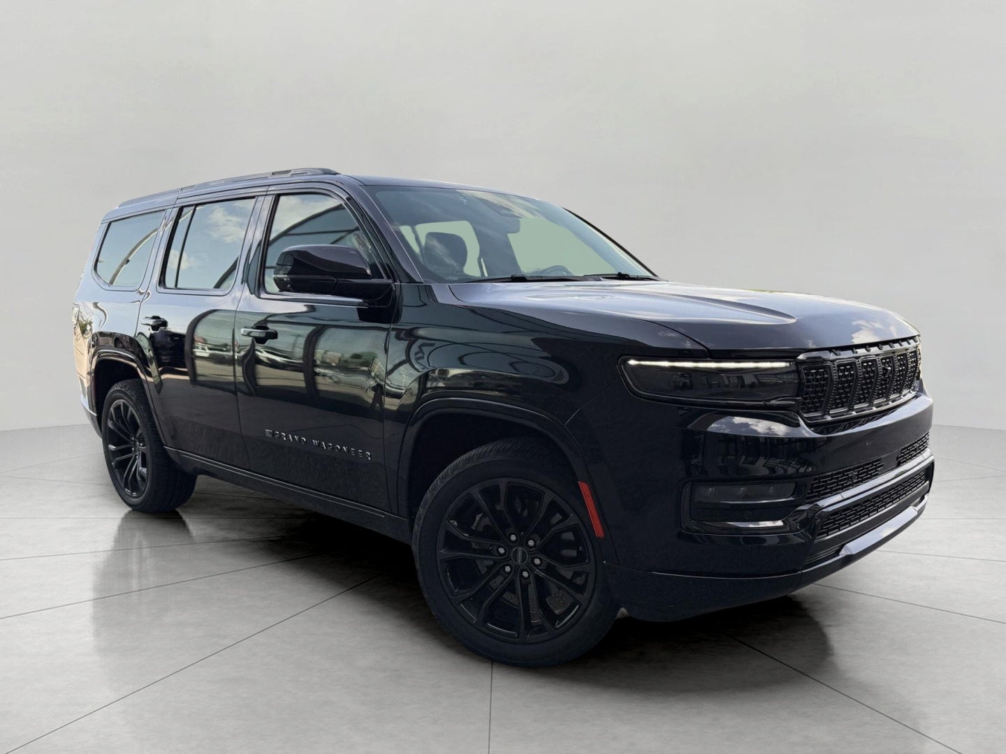 2022 Jeep Grand Wagoneer Obsidian 4WD's photo