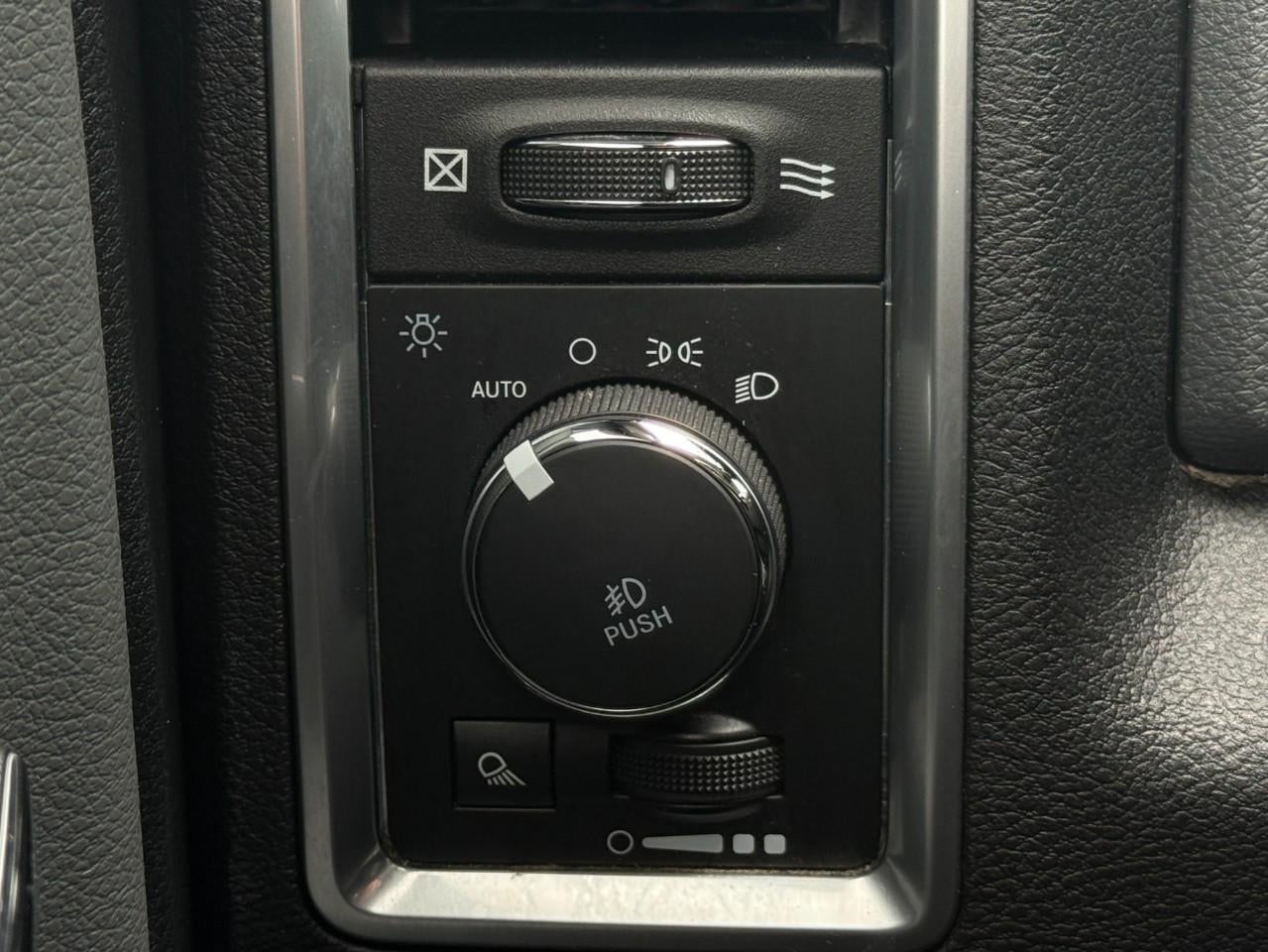 2018 RAM 1500 Big Horn 4x4 Crew Cab 5'7" Box