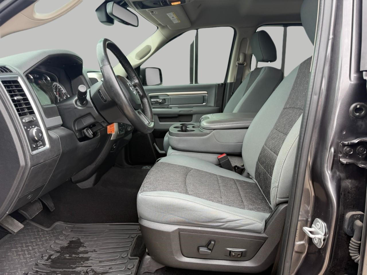 2018 RAM 1500 Big Horn 4x4 Crew Cab 5'7" Box