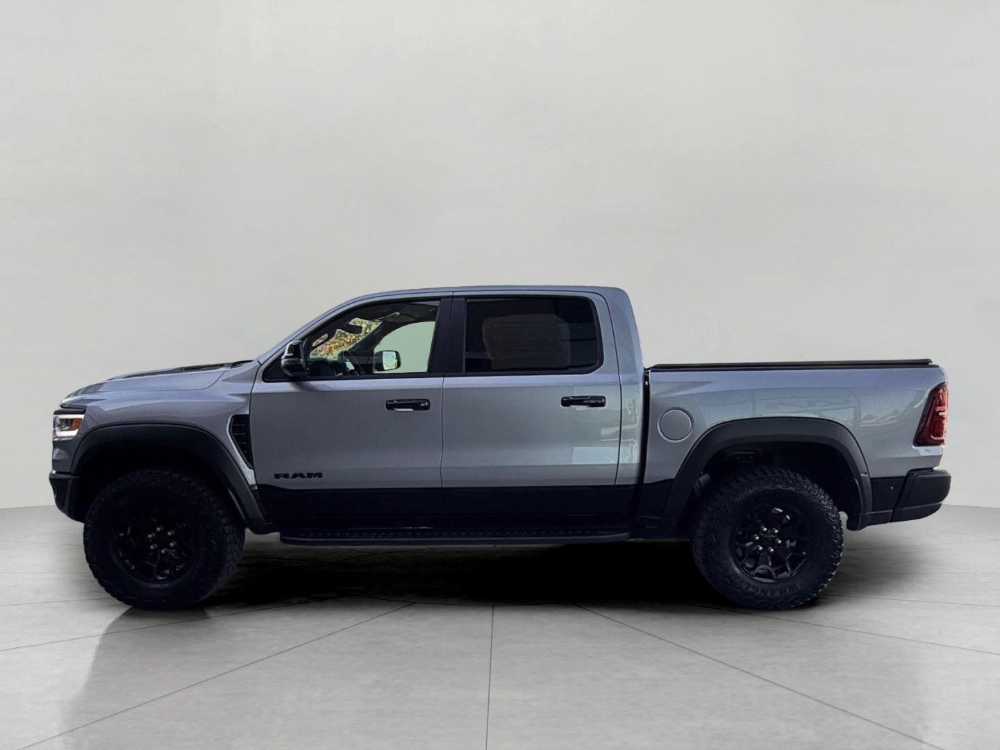 2025 RAM 1500 RHO 4x4 Crew Cab 5'7" Box