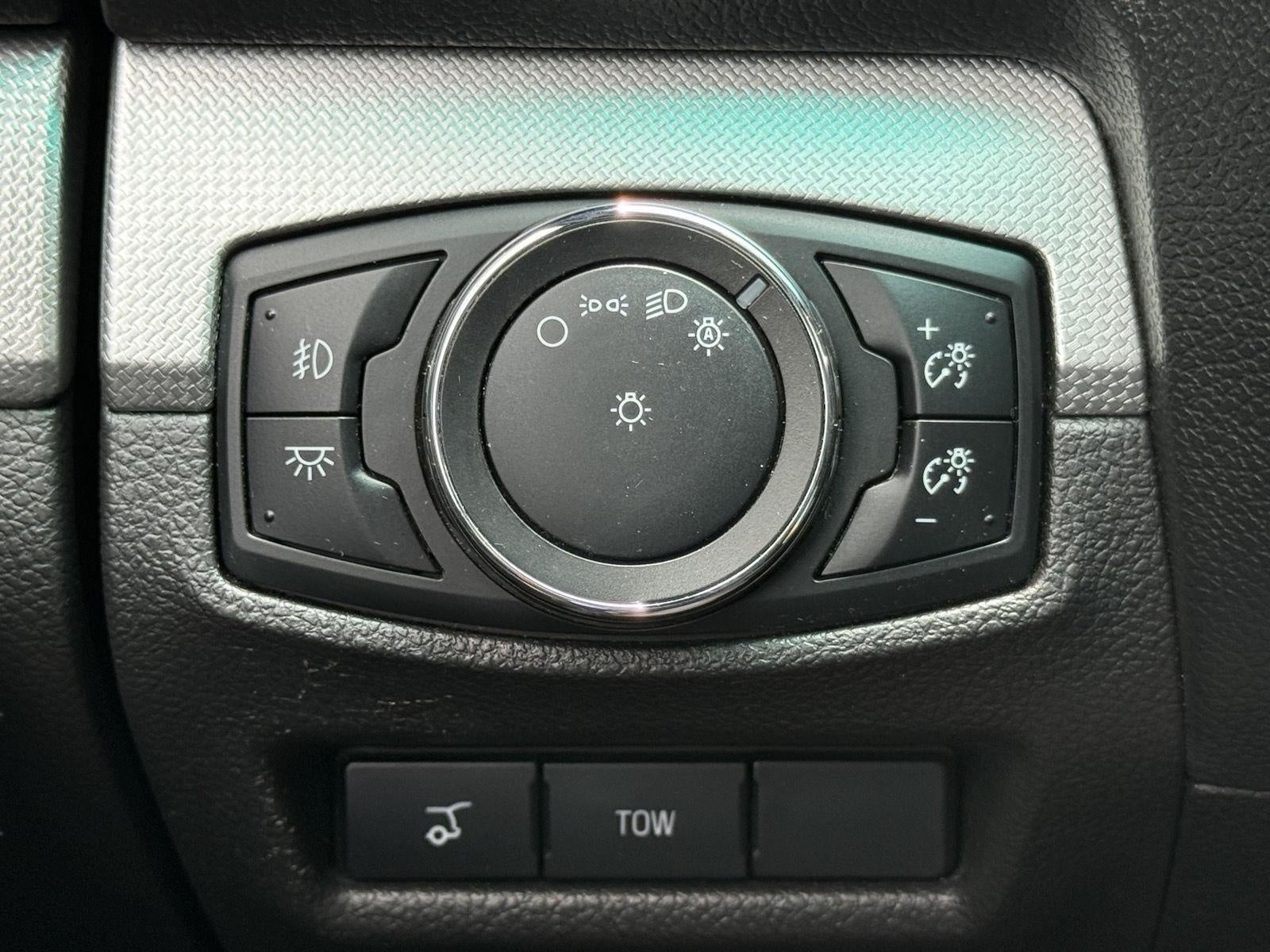 2014 Ford Explorer 4WD 4dr XLT