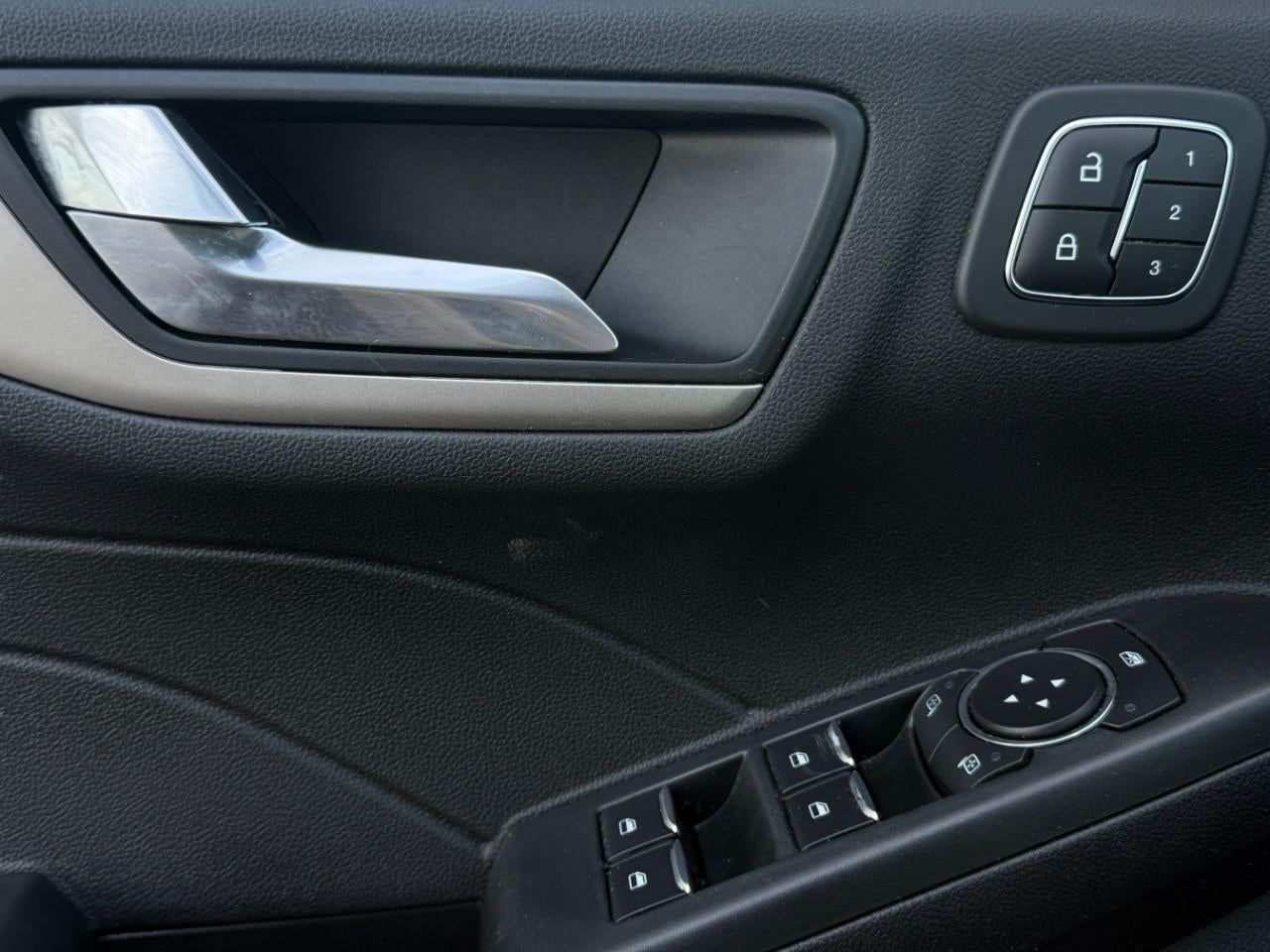 2021 Ford Escape SEL AWD