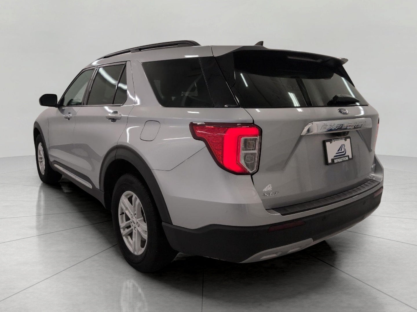 2024 Ford Explorer XLT 4WD