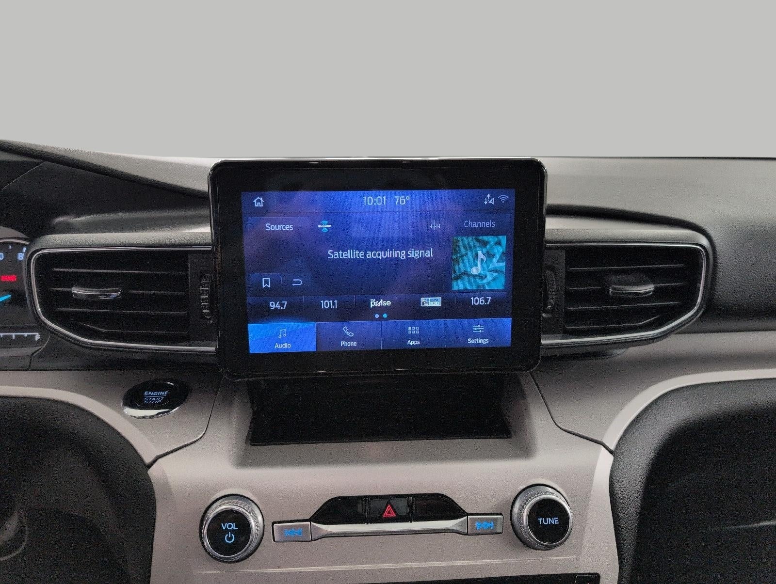 2024 Ford Explorer XLT 4WD