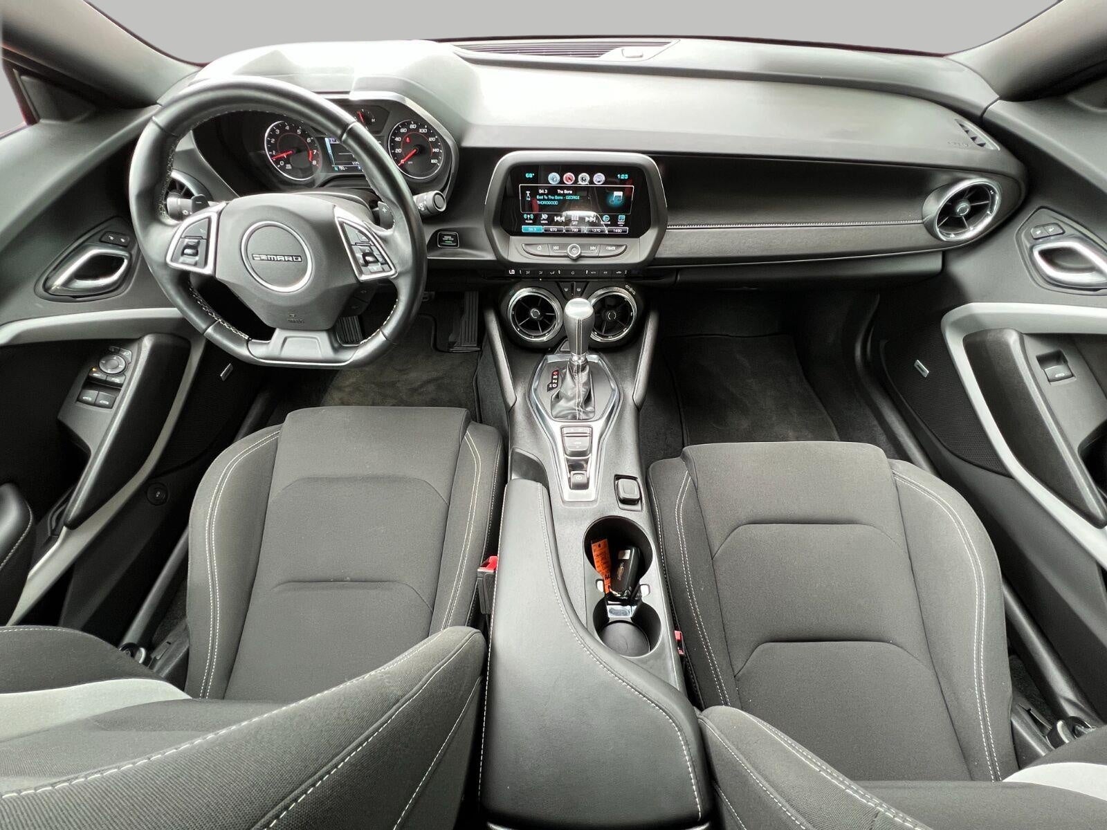 2018 Chevrolet Camaro 2dr Convertible 1LT