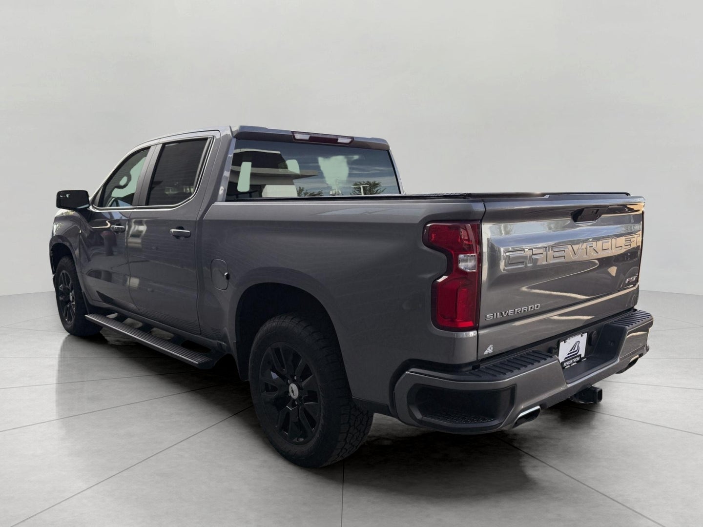 2022 Chevrolet Silverado 1500 LTD Crew Cab Short Box 4-Wheel Drive RST