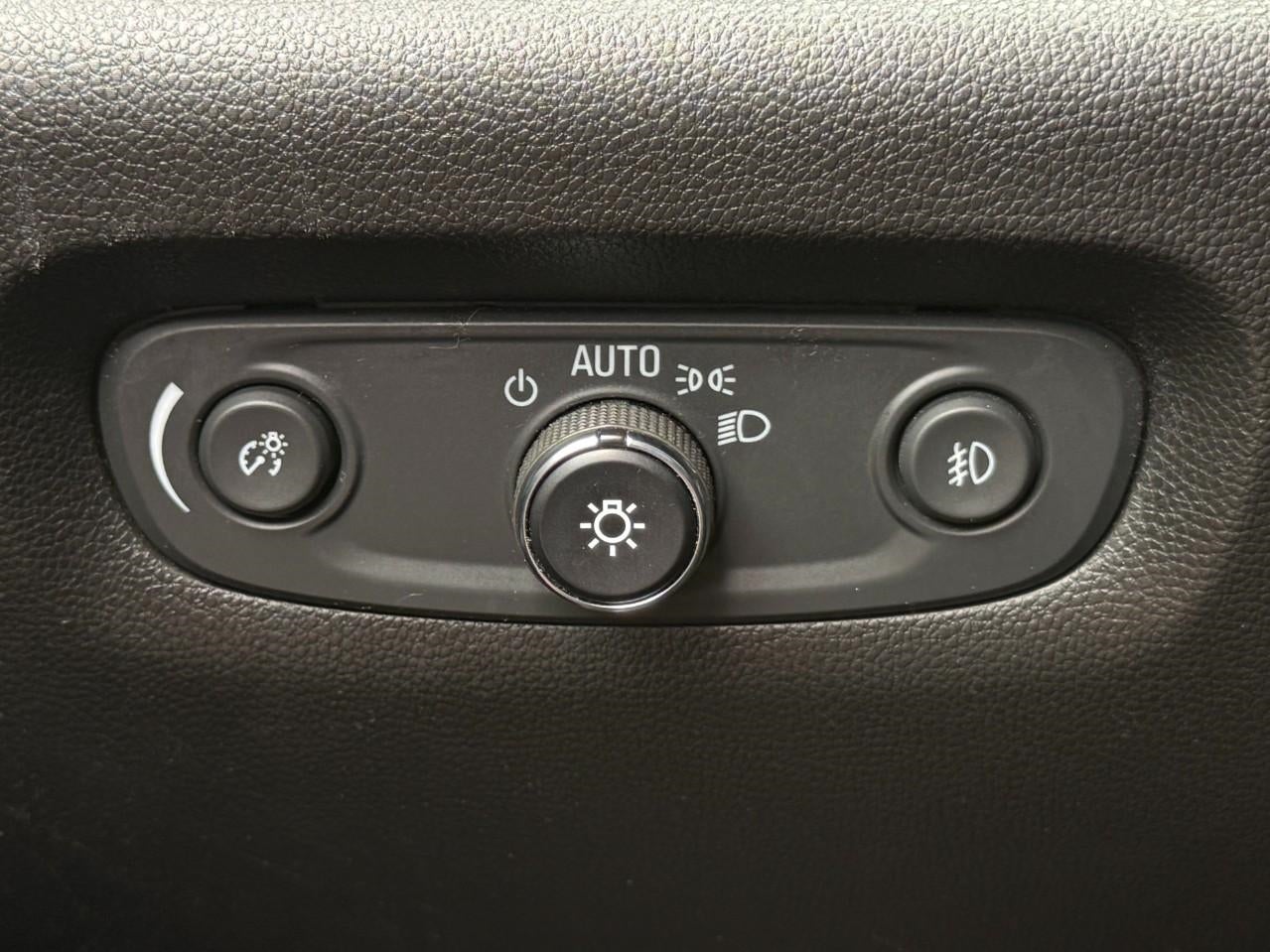 2020 Chevrolet Traverse AWD 1LT