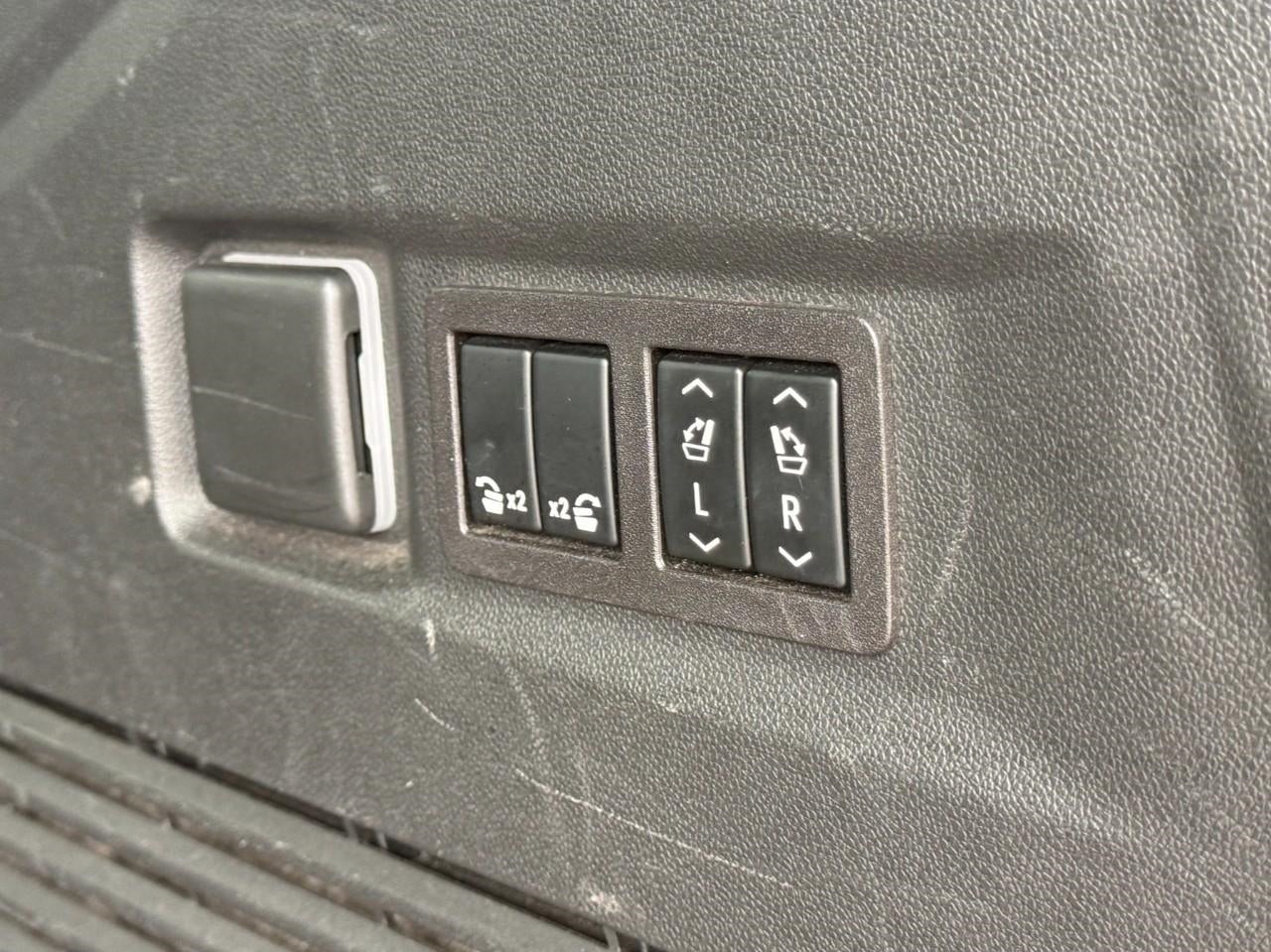 2023 Chevrolet Tahoe 4WD RST