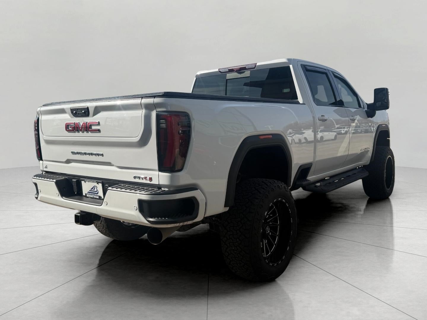 2024 GMC Sierra 2500HD Crew Cab Standard Box 4-Wheel Drive AT4