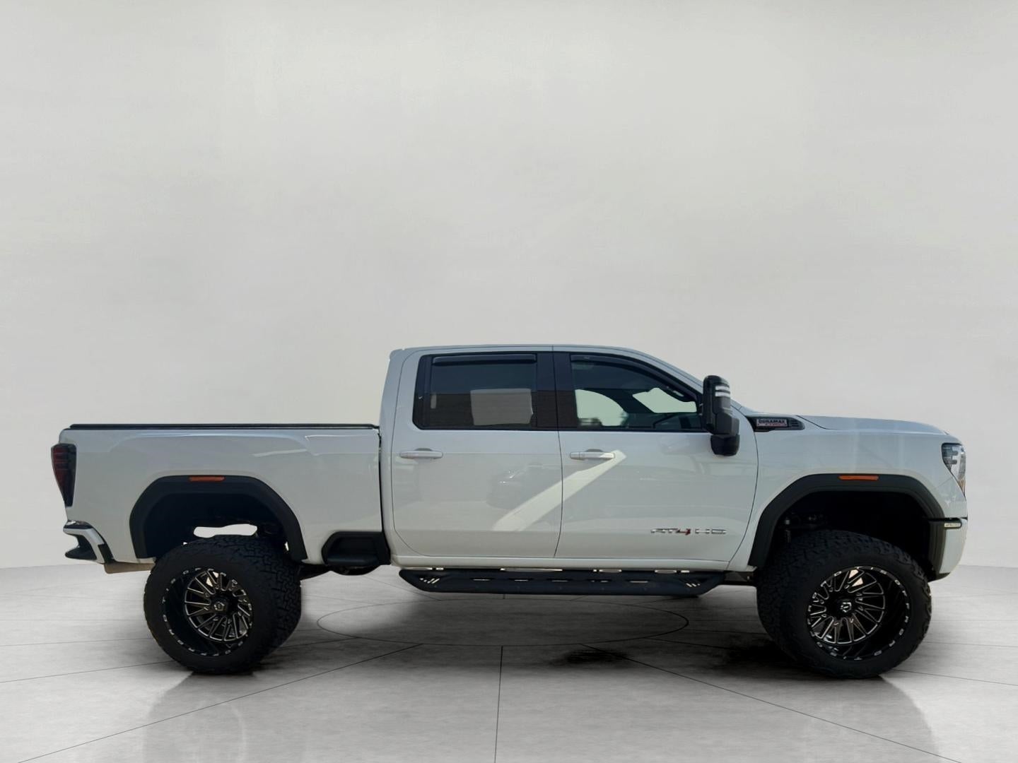 2024 GMC Sierra 2500HD Crew Cab Standard Box 4-Wheel Drive AT4