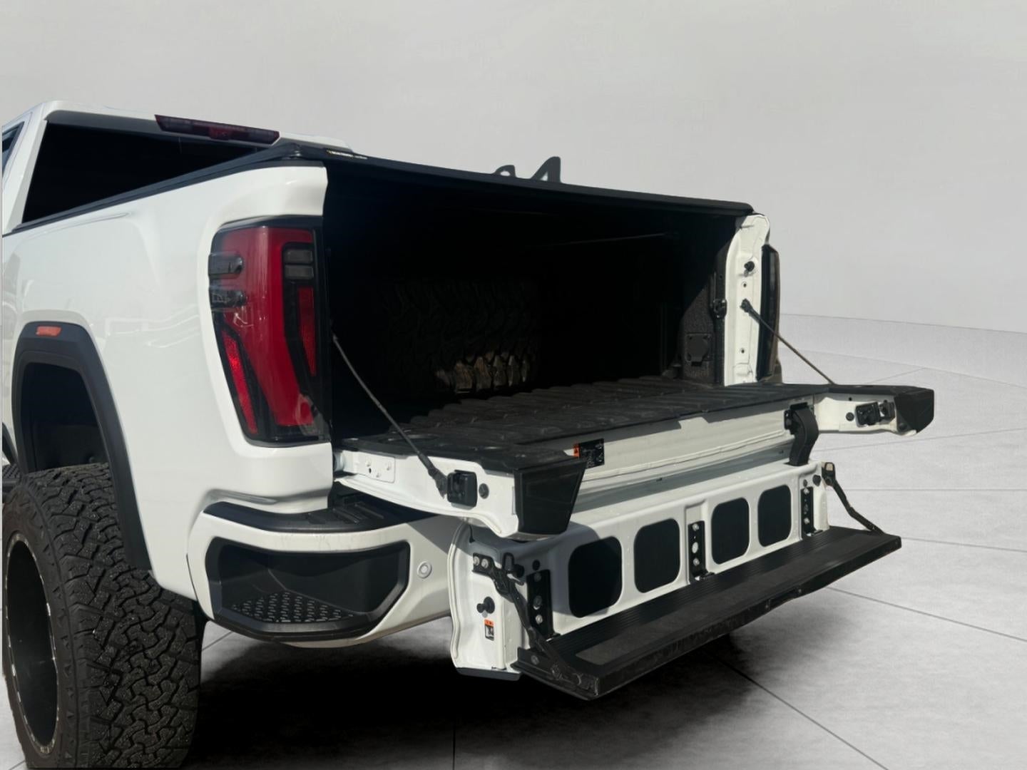2024 GMC Sierra 2500HD Crew Cab Standard Box 4-Wheel Drive AT4