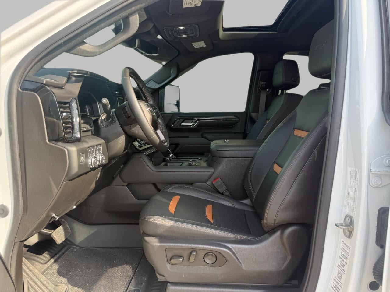 2024 GMC Sierra 2500HD Crew Cab Standard Box 4-Wheel Drive AT4