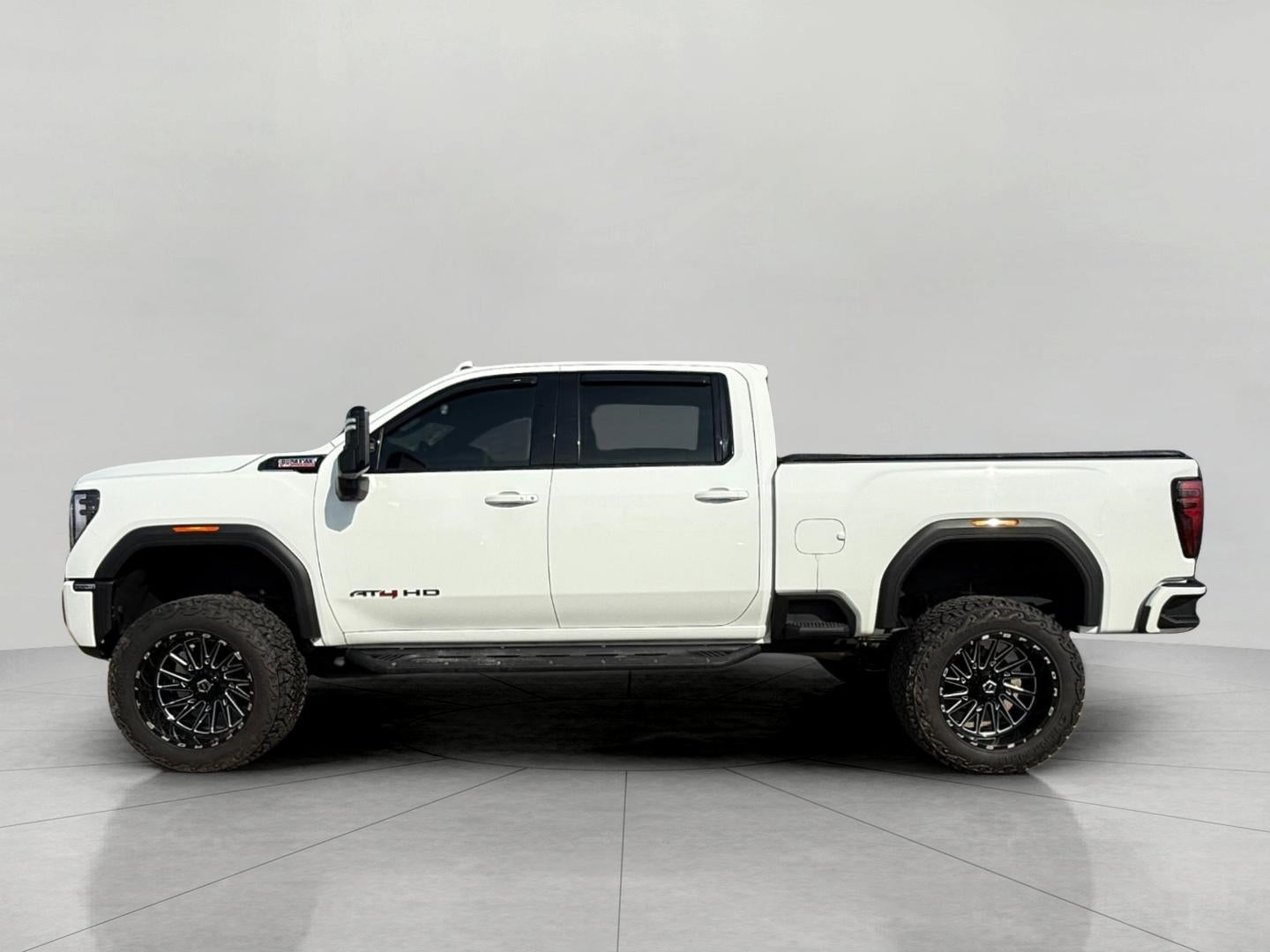2024 GMC Sierra 2500HD Crew Cab Standard Box 4-Wheel Drive AT4