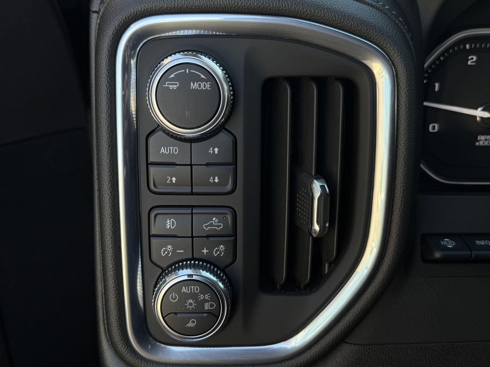 2023 GMC Sierra 3500HD Crew Cab Standard Box 4-Wheel Drive Denali
