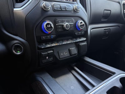 2023 GMC Sierra 3500HD Crew Cab Standard Box 4-Wheel Drive Denali