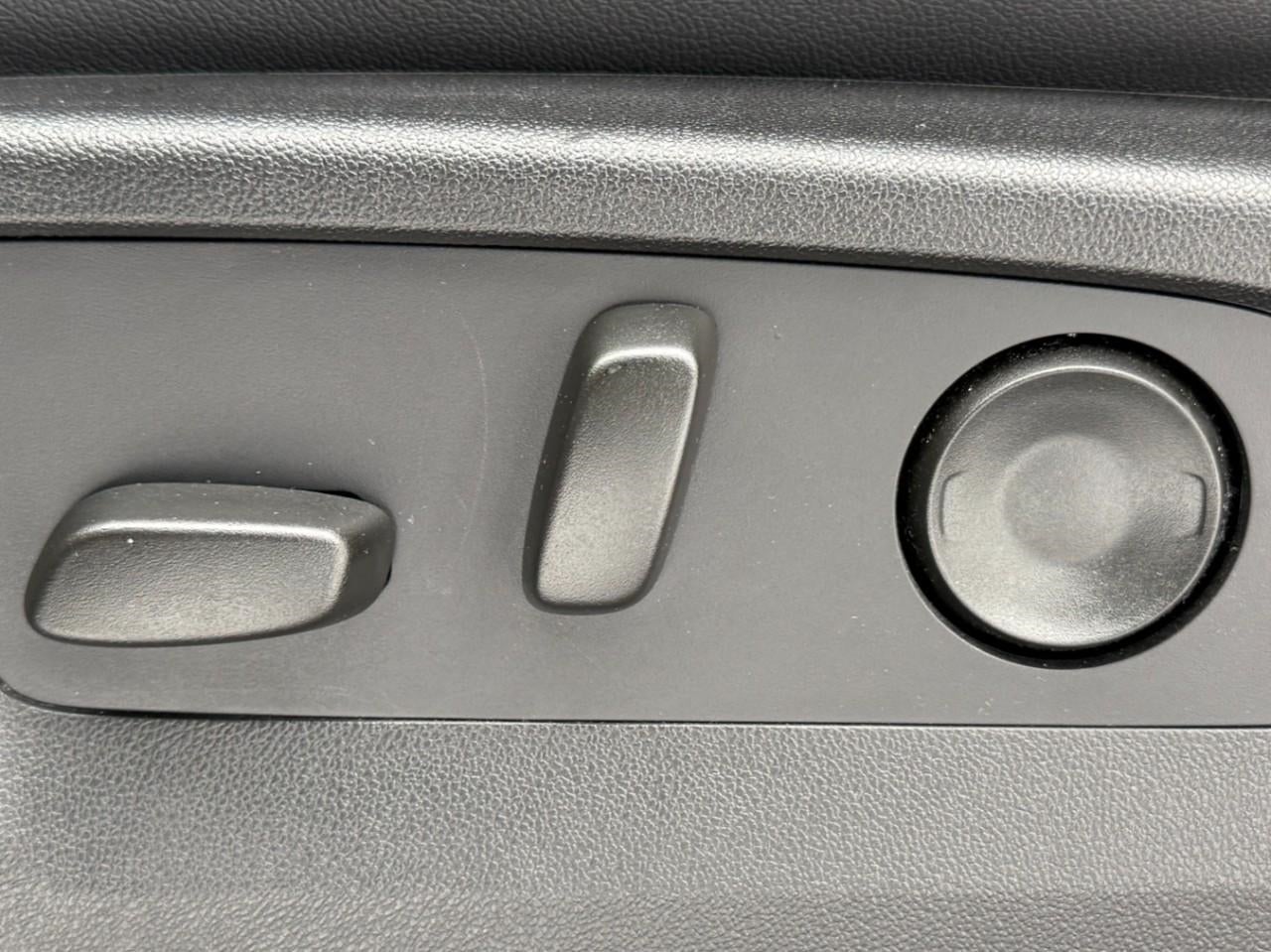 2023 GMC Canyon 4WD AT4