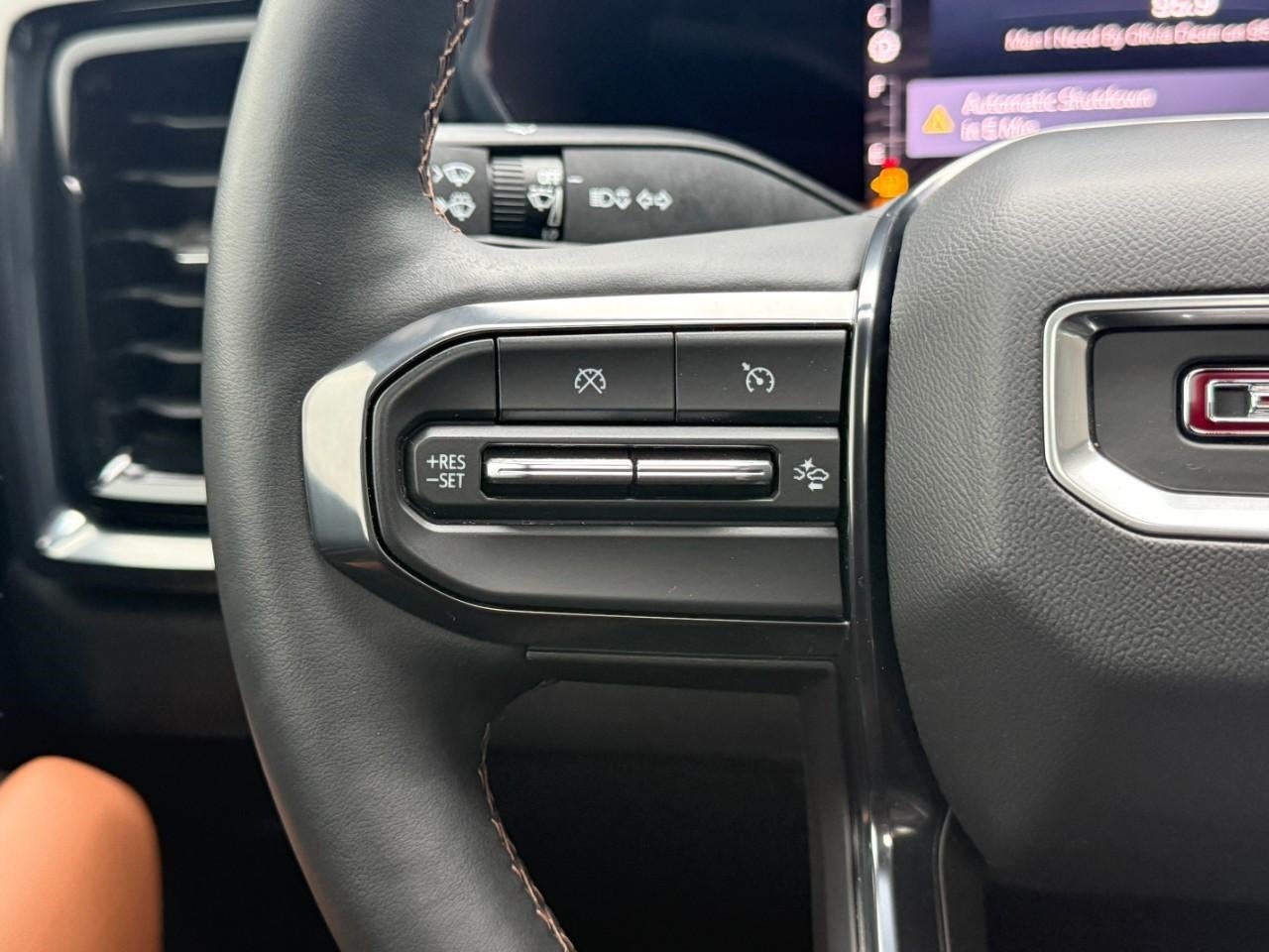 2023 GMC Canyon 4WD AT4