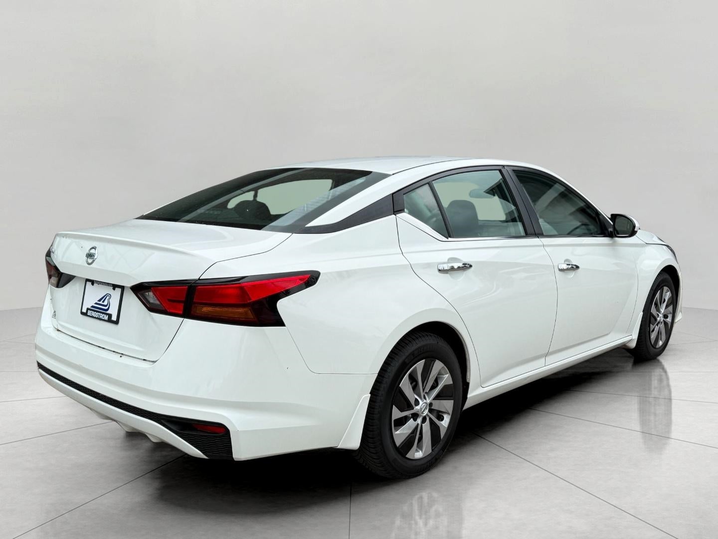 2022 Nissan Altima 2.5 S Sedan