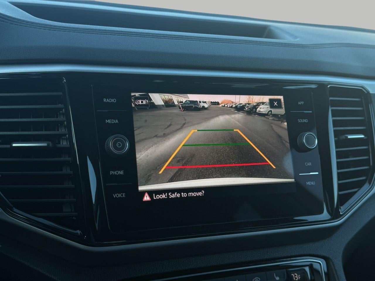 2023 Volkswagen Atlas 3.6L V6 SE w/Technology