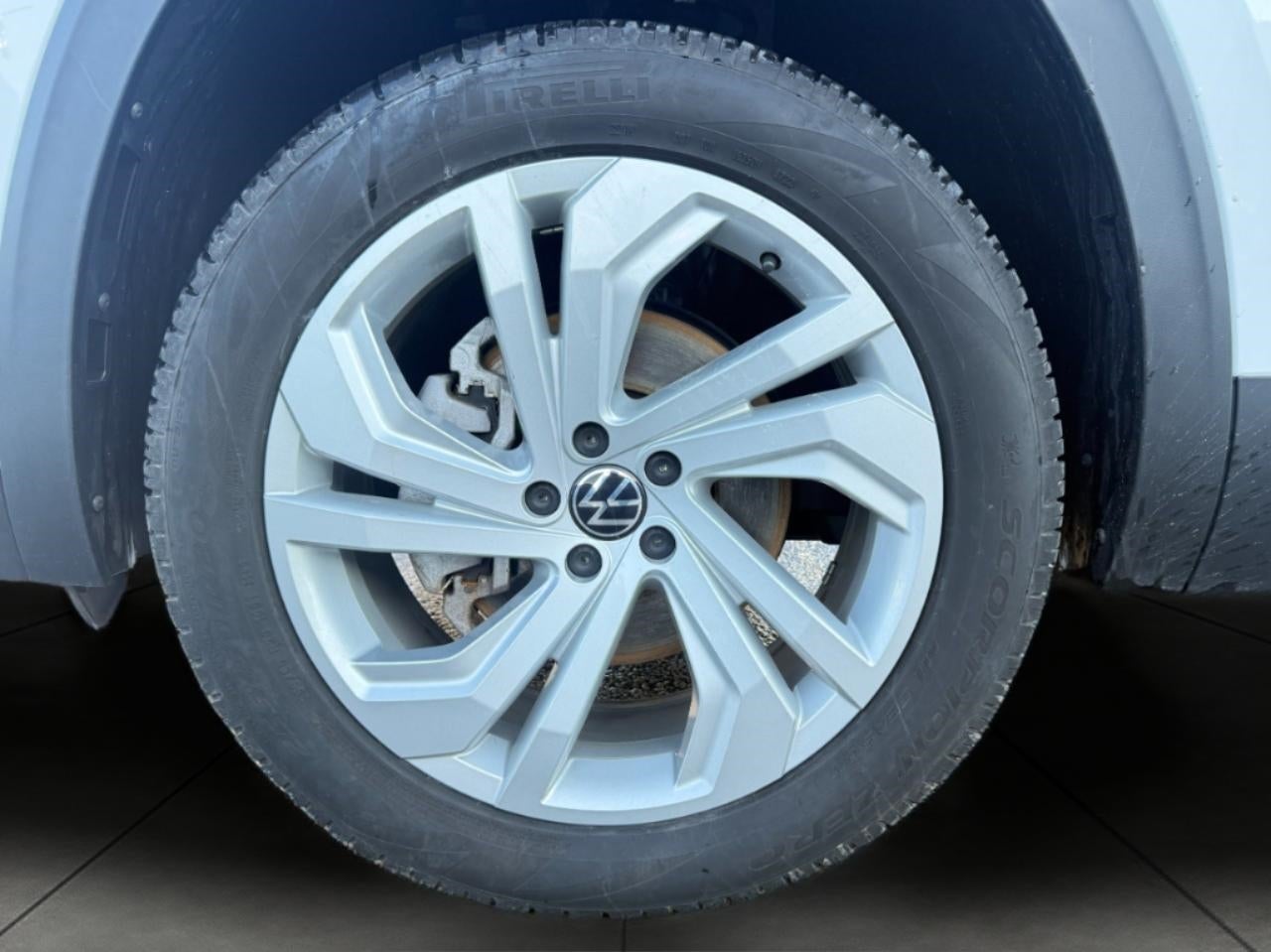 2023 Volkswagen Atlas 3.6L V6 SE w/Technology