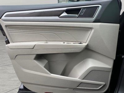 2022 Volkswagen Atlas 2.0T SE w/Technology 4MOTION