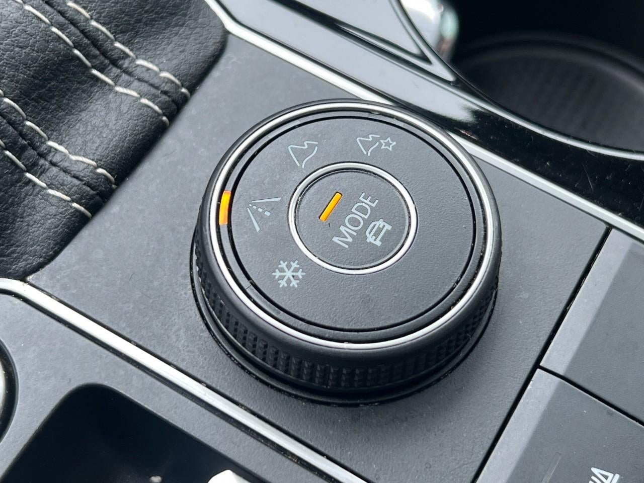 2022 Volkswagen Atlas 2.0T SE w/Technology 4MOTION