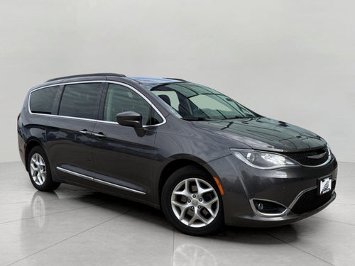 2017 Chrysler Pacifica Touring-L FWD