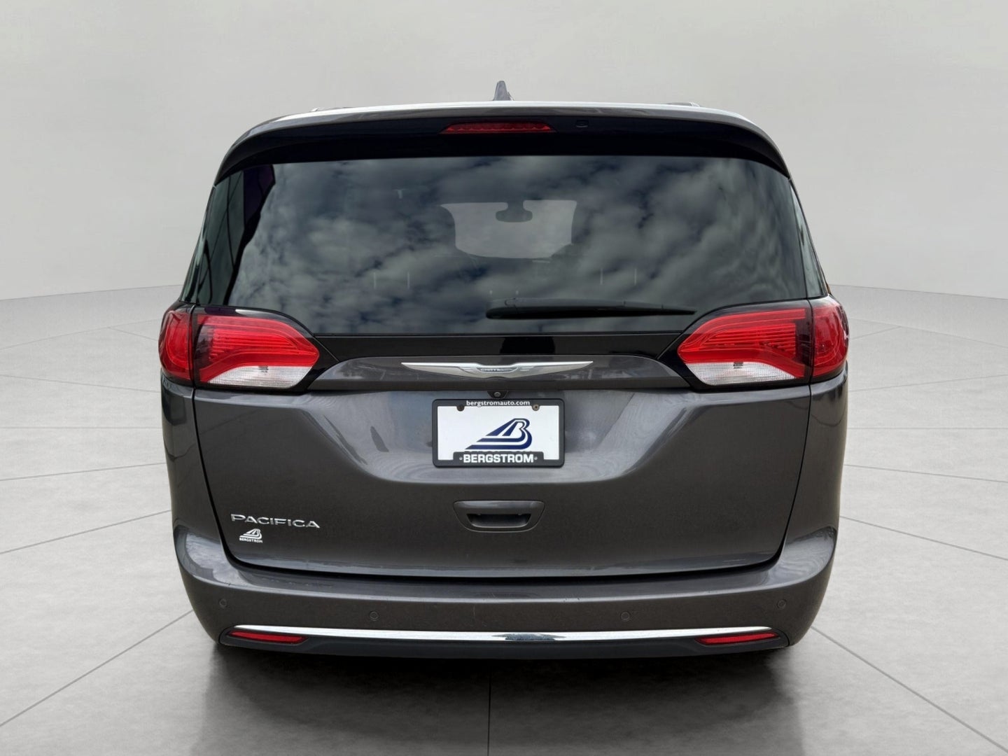 2017 Chrysler Pacifica Touring-L FWD