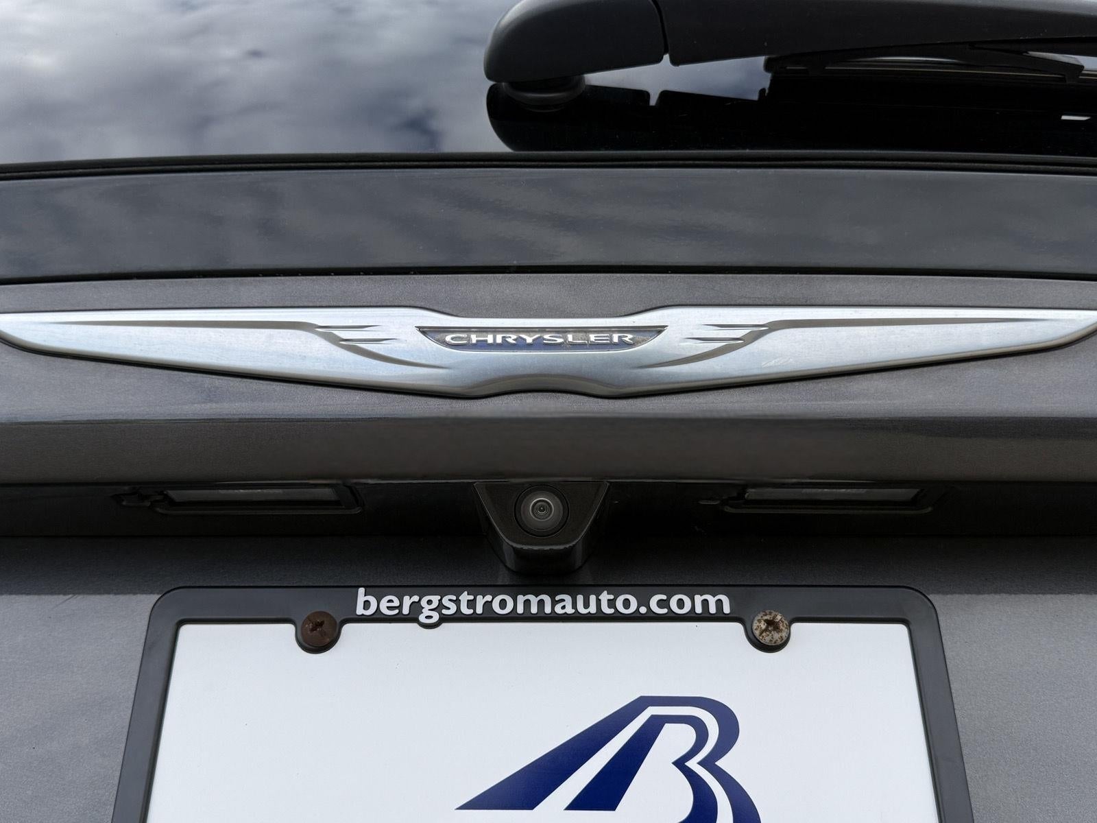 2017 Chrysler Pacifica Touring-L FWD