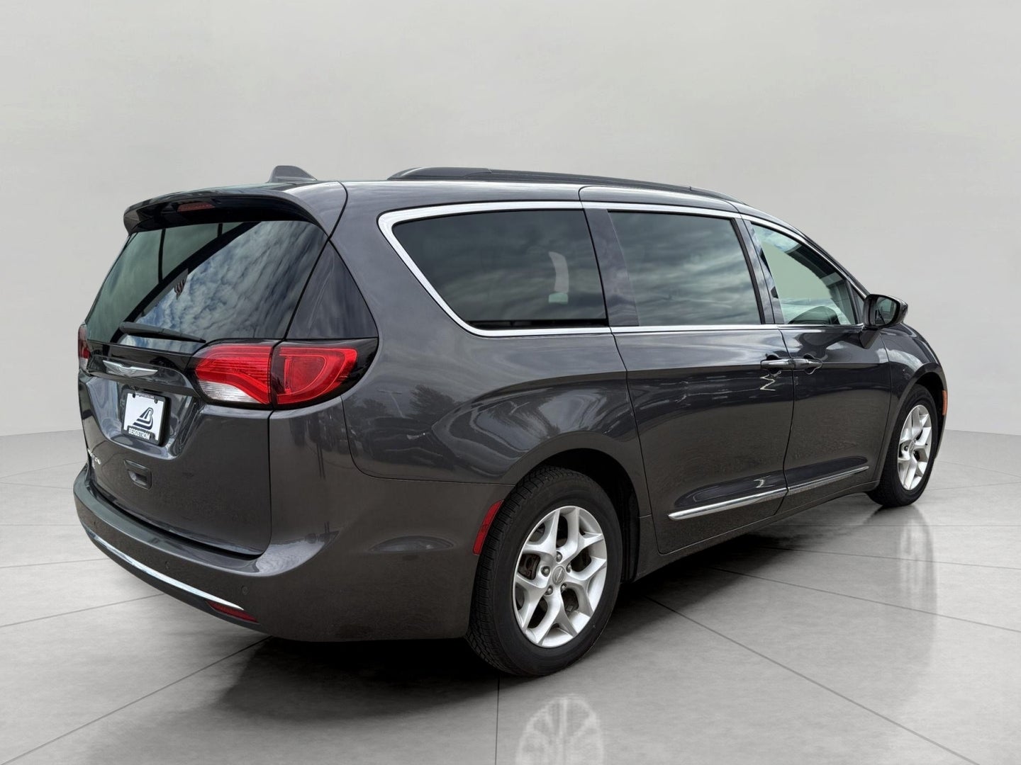 2017 Chrysler Pacifica Touring-L FWD