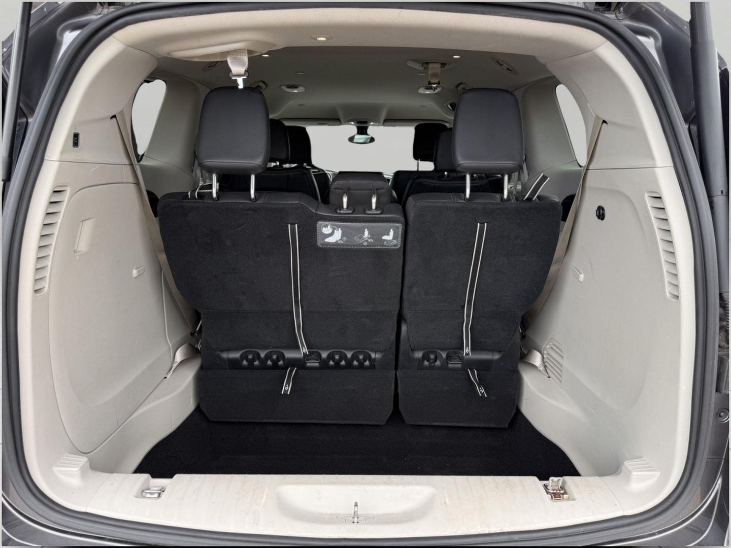 2017 Chrysler Pacifica Touring-L FWD