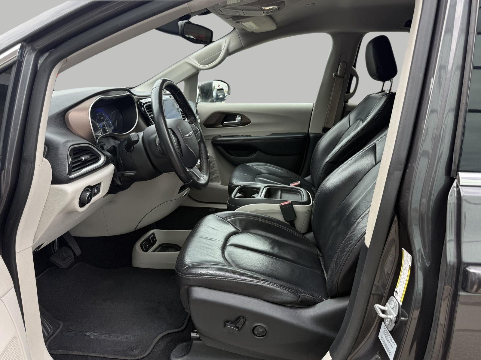 2017 Chrysler Pacifica Touring-L FWD