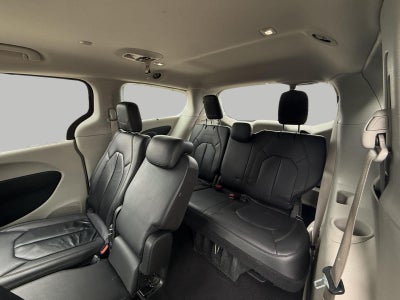 2017 Chrysler Pacifica Touring-L FWD