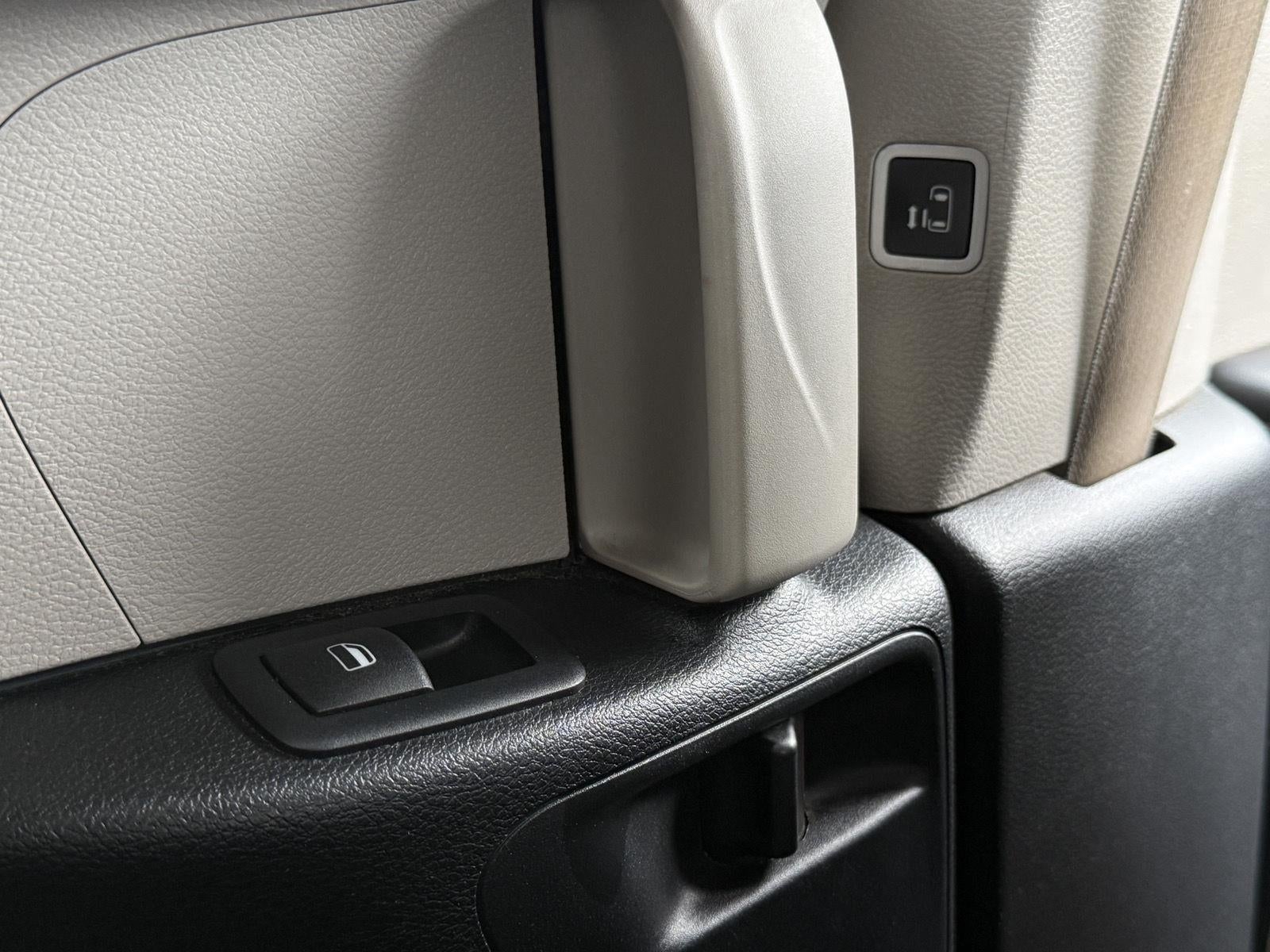 2017 Chrysler Pacifica Touring-L FWD