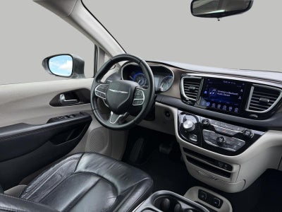 2017 Chrysler Pacifica Touring-L FWD