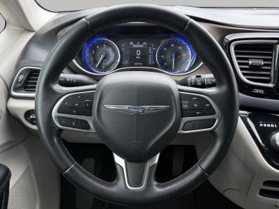 2017 Chrysler Pacifica Touring-L FWD