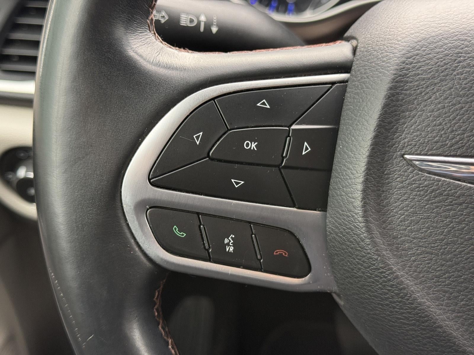 2017 Chrysler Pacifica Touring-L FWD