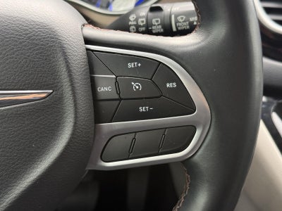 2017 Chrysler Pacifica Touring-L FWD