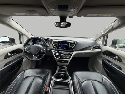 2017 Chrysler Pacifica Touring-L FWD