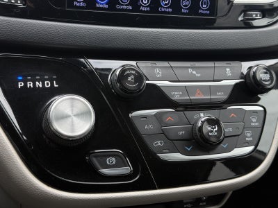 2017 Chrysler Pacifica Touring-L FWD