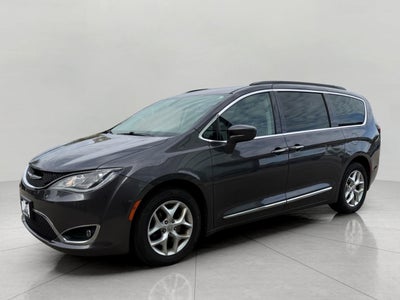 2017 Chrysler Pacifica Touring-L FWD