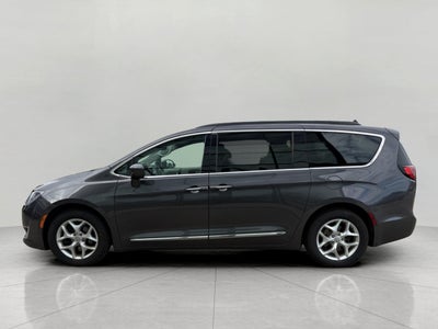 2017 Chrysler Pacifica Touring-L FWD