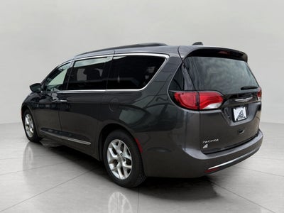 2017 Chrysler Pacifica Touring-L FWD