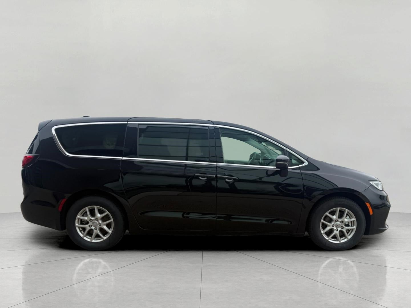 2024 Chrysler Pacifica Touring L FWD